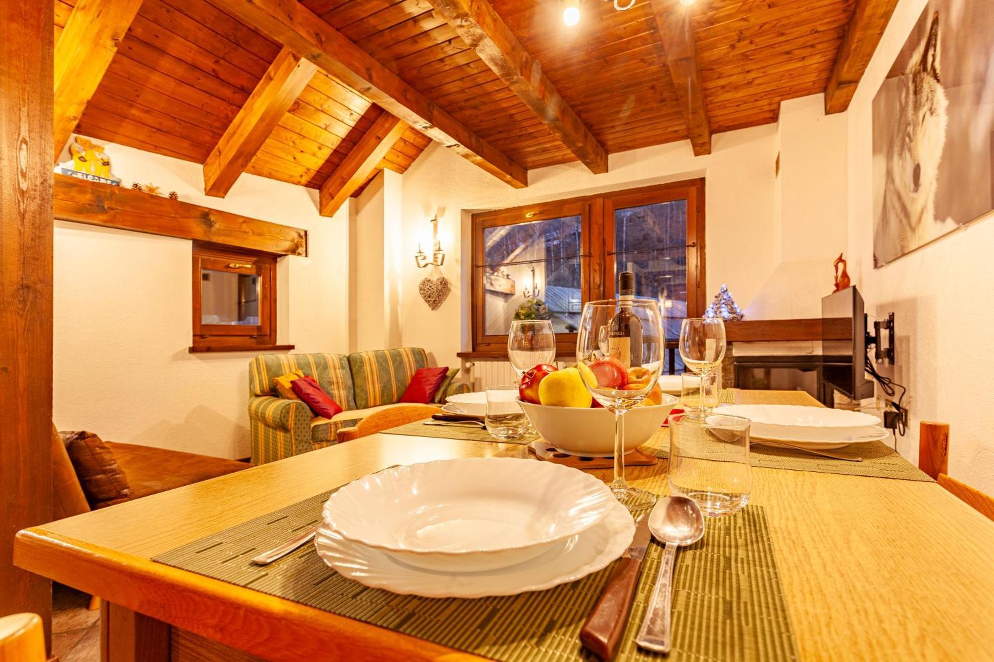 Casa Leonida Apartment Bardonecchia Bagian luar foto